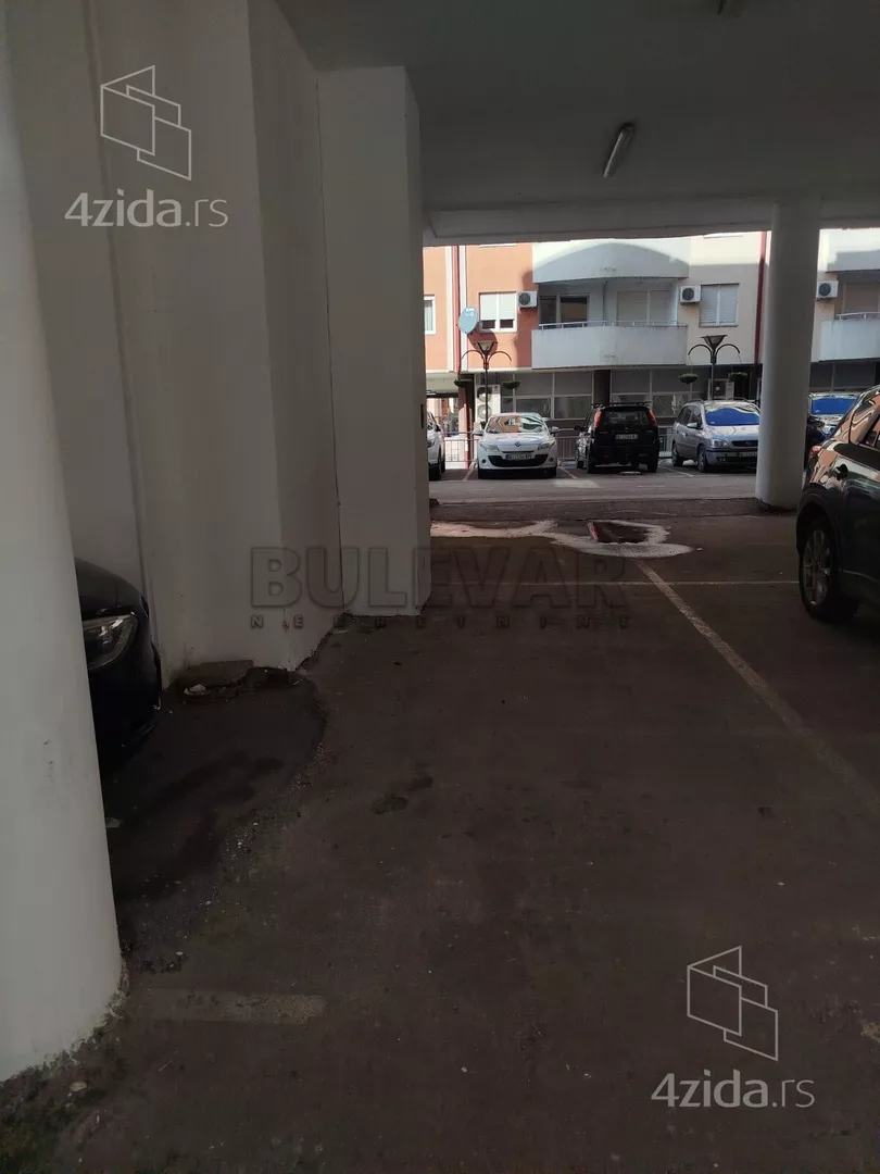 Garaža | 4zida
