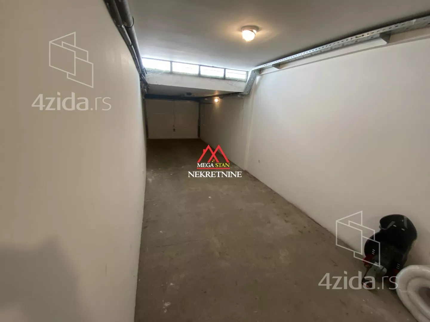 Garaža | 4zida