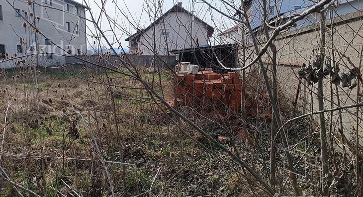 Poslovna zgrada | 4zida