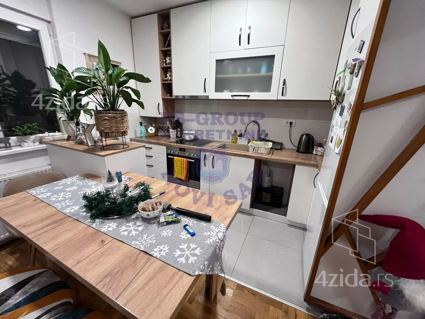 Troiposoban stan | 4zida