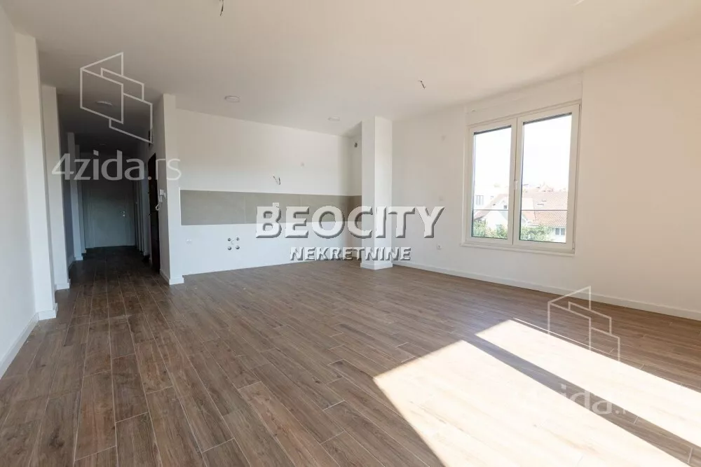 Četvoroiposoban stan | 4zida