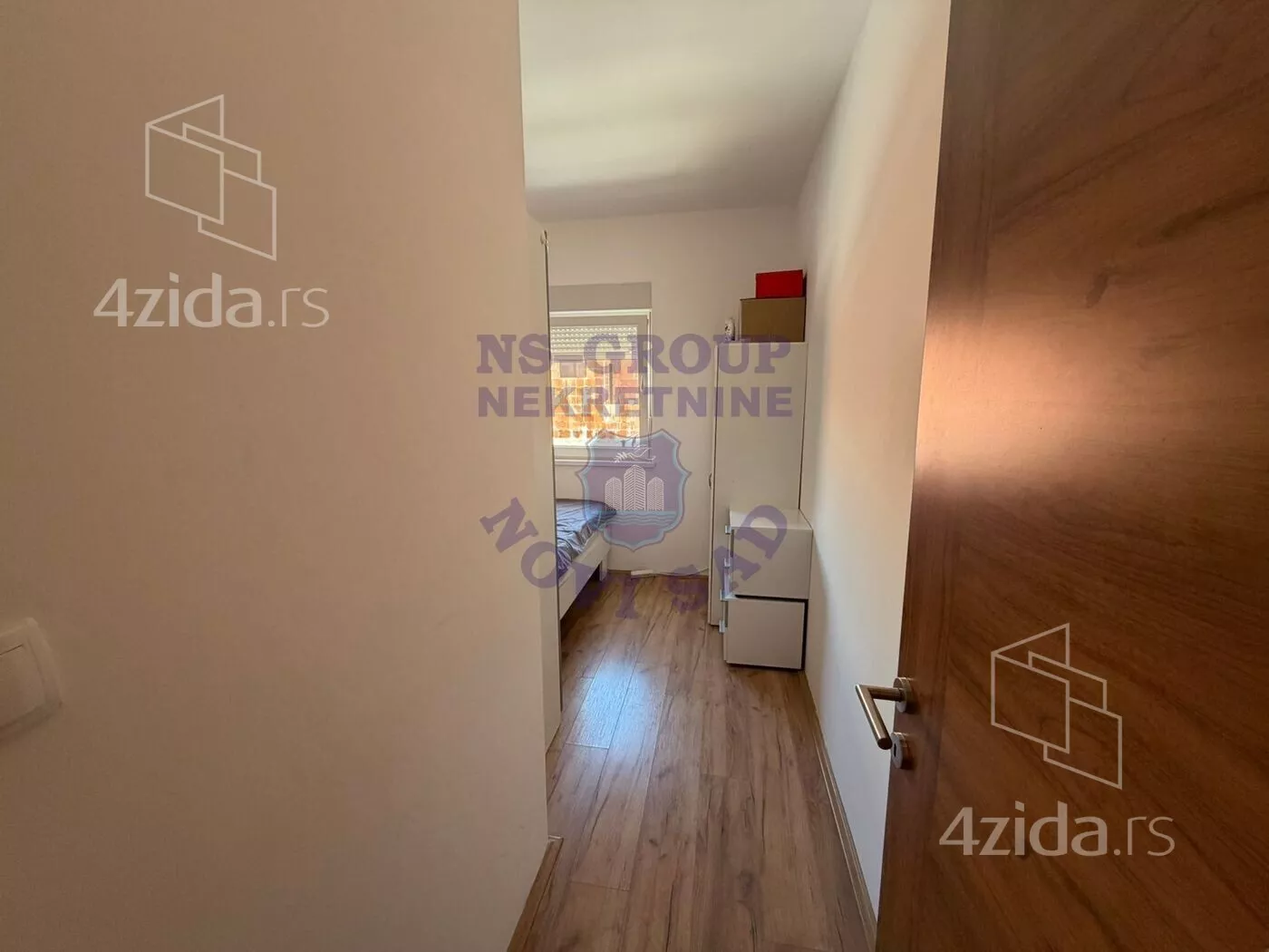 Troiposoban stan | 4zida