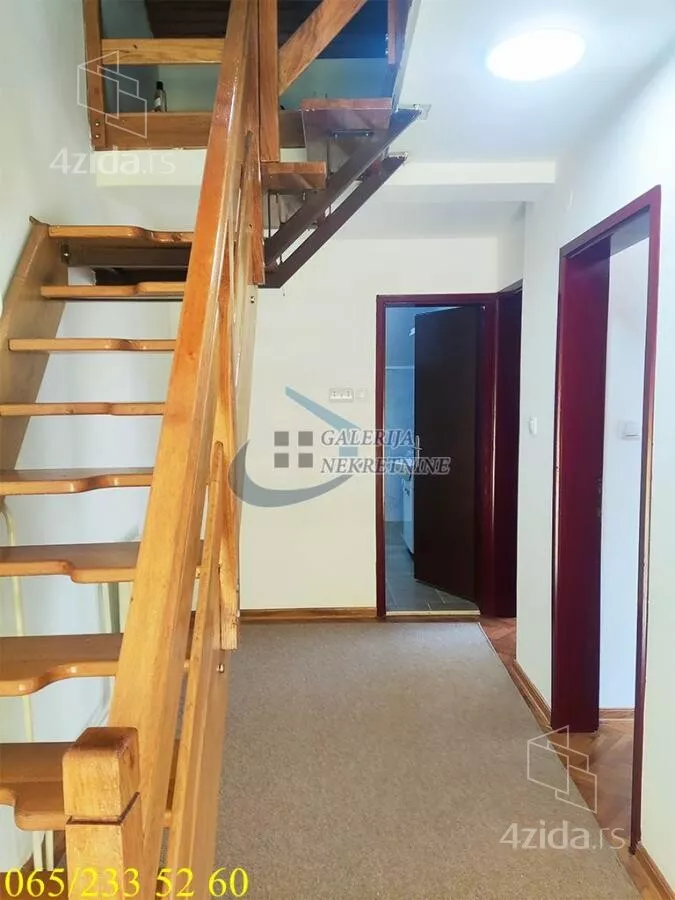 Četvoroiposoban stan | 4zida