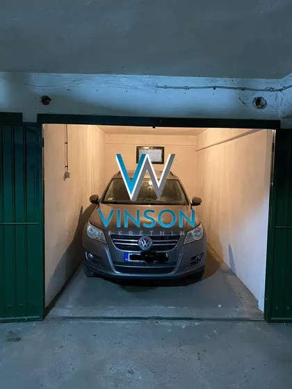 Petra Drapšina | 4zida.rs