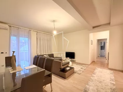 Mažuranićeva | 4zida.rs