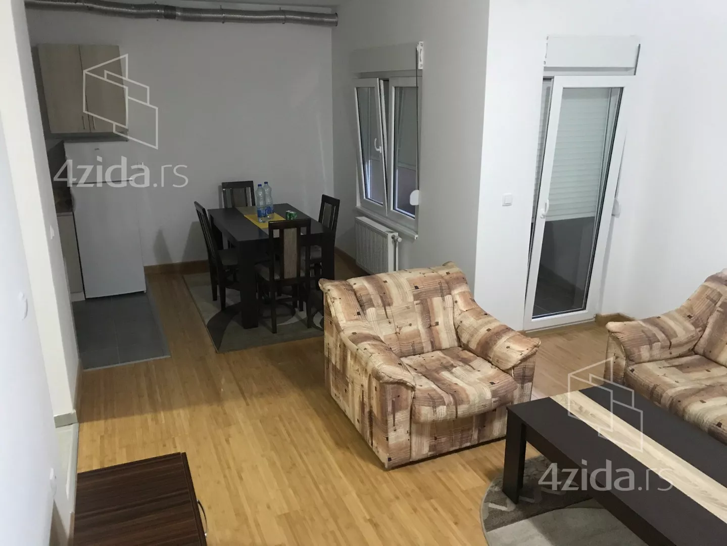 Dvoiposoban stan | 4zida