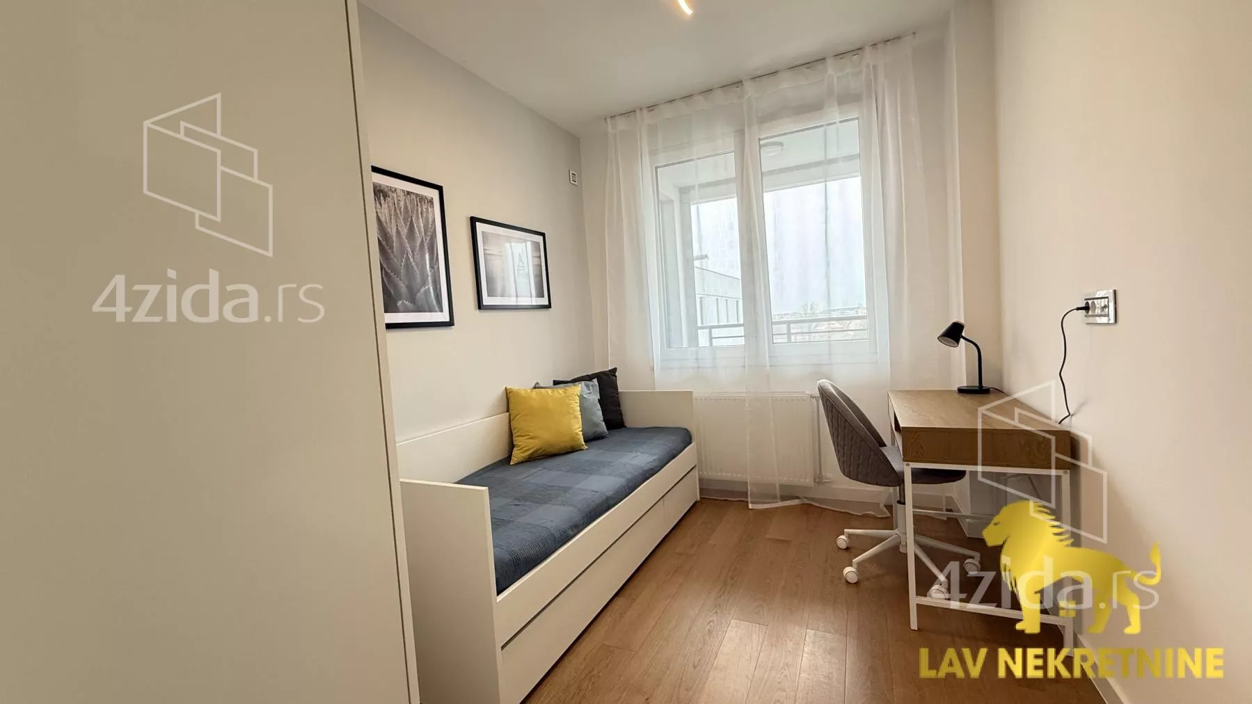 Dvoiposoban stan | 4zida