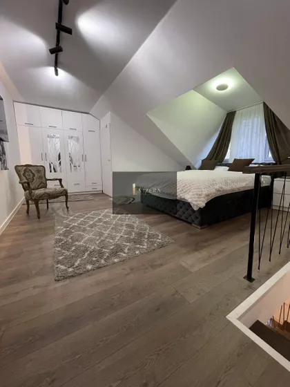 Stari Grad | 4zida.rs