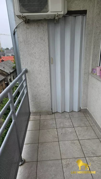 KOSTE ŠOKICE | 4zida.rs
