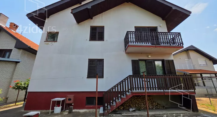 3-etažna kuća | 4zida