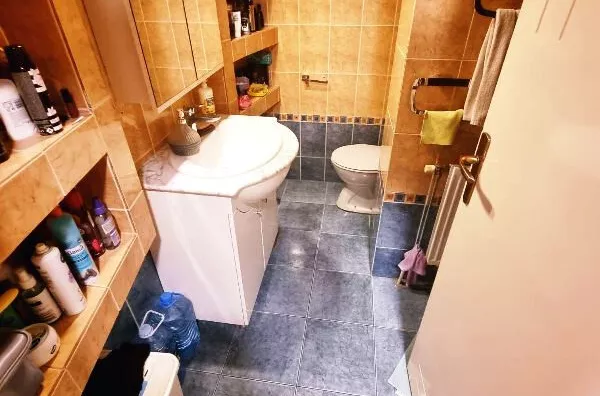 Petoiposoban stan | 4zida