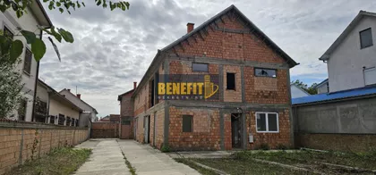 Stari Banovci | 4zida.rs