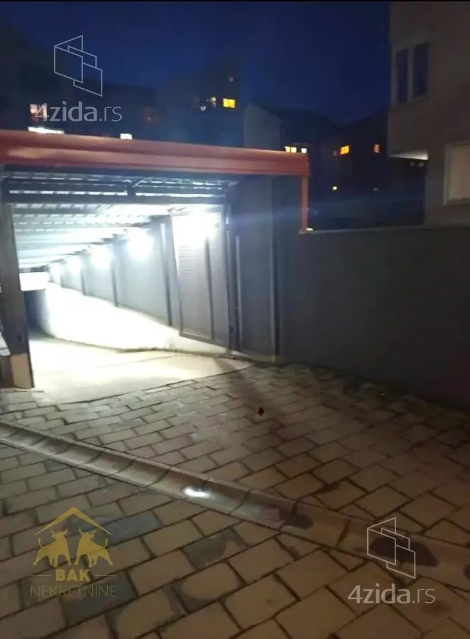 Garaža/Parking | 4zida