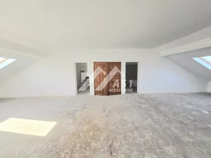 Izvidnička | 4zida.rs