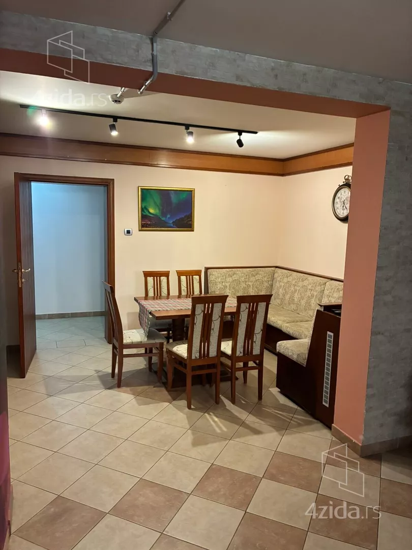 3-etažna kuća | 4zida