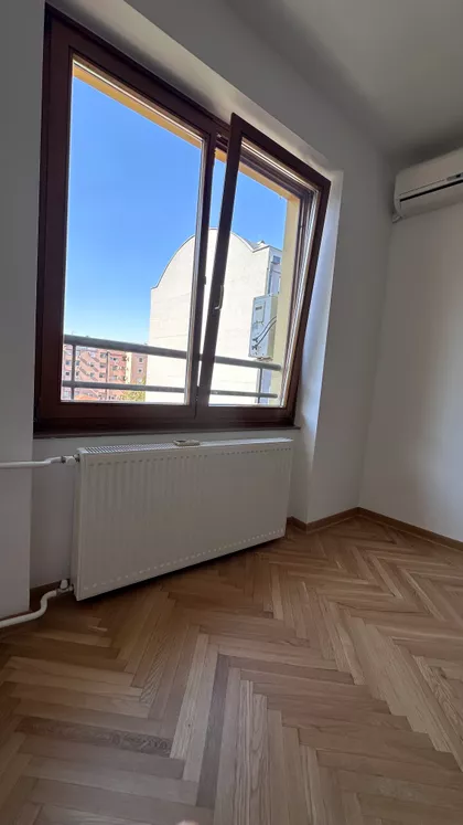 Petra Drapšina | 4zida.rs