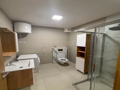 Narodnog Fronta 67-69 | 4zida.rs