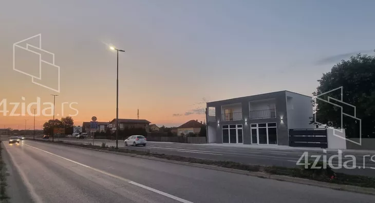 Poslovni prostor | 4zida