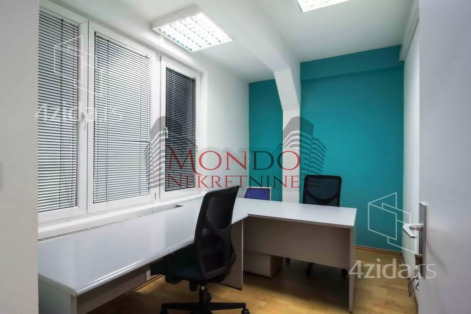 Poslovna zgrada | 4zida