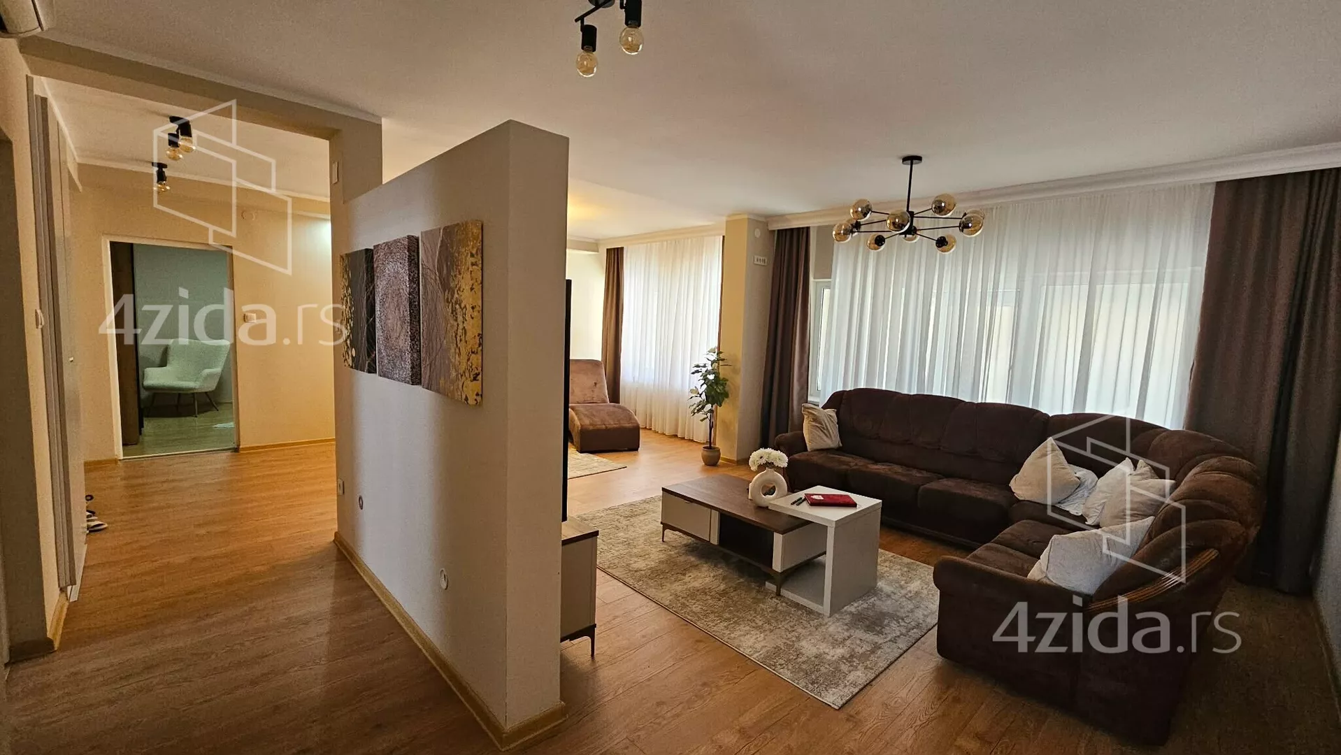 Četvorosoban stan | 4zida