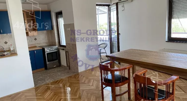 Četvoroiposoban stan | 4zida