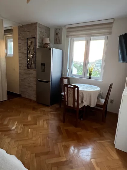 Ostroška 29 | 4zida.rs