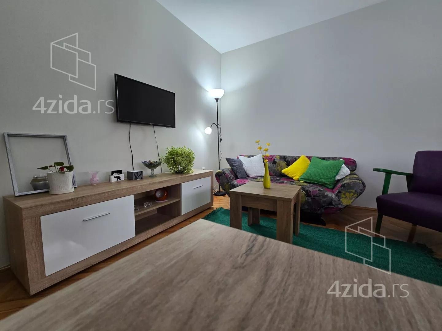 Dvoiposoban stan | 4zida