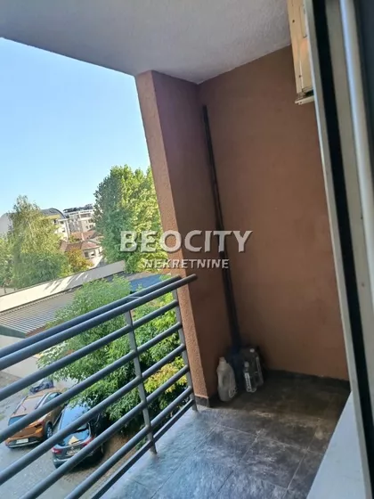 Hadži Ruvimova | 4zida.rs