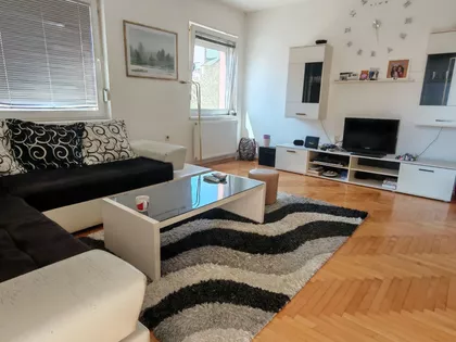 Ljubice Ravasi | 4zida.rs