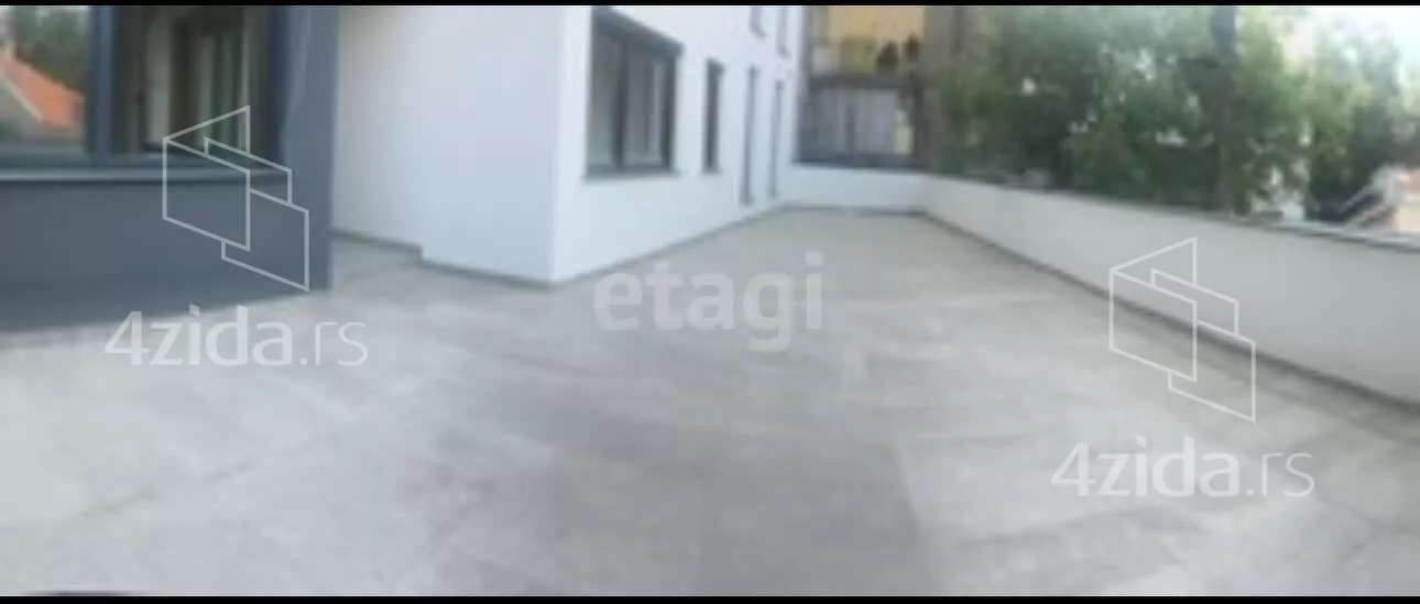Šestosoban stan | 4zida