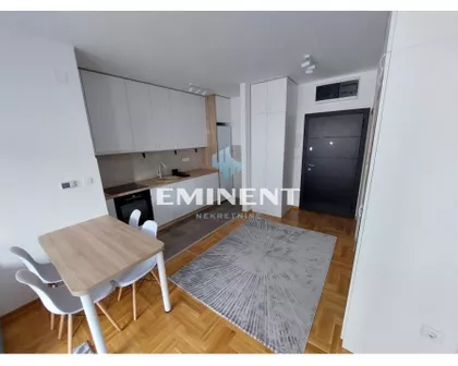 Cara Dušana | 4zida.rs