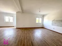 Sedmosoban stan | 4zida