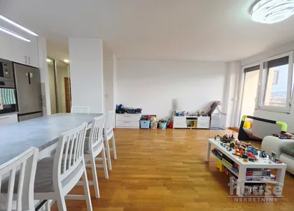 Bulevar Patrijarha Pavla (Somborski Bulevar) | 4zida.rs