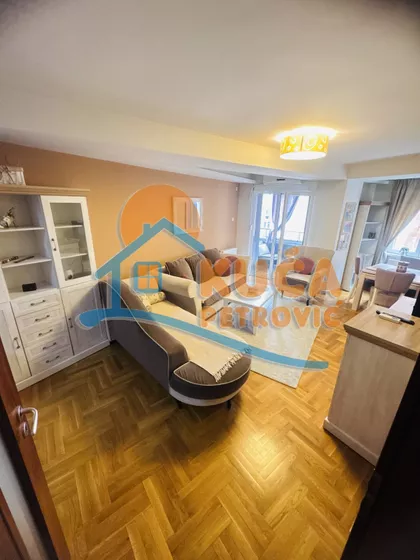 Stevana Nemanje | 4zida.rs