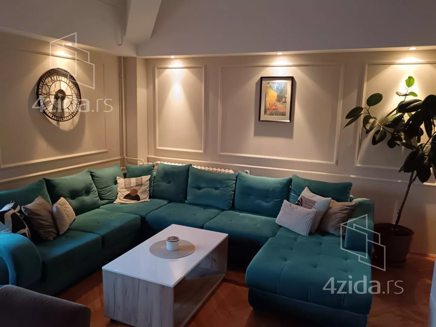 Četvorosoban stan | 4zida