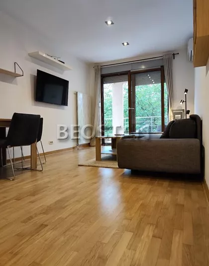 Bose Milicevic | 4zida.rs