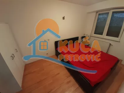 Sestre Baković | 4zida.rs