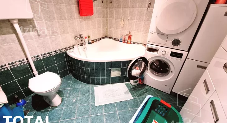 Petoiposoban stan | 4zida