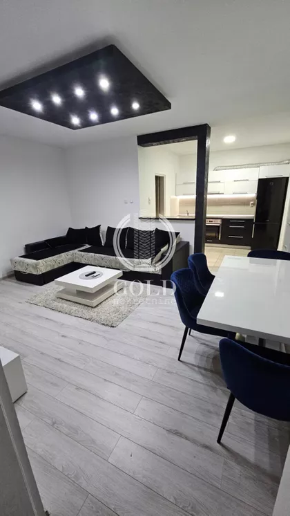 Lasla Gala | 4zida.rs