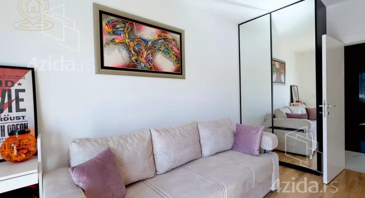 Petosoban stan | 4zida