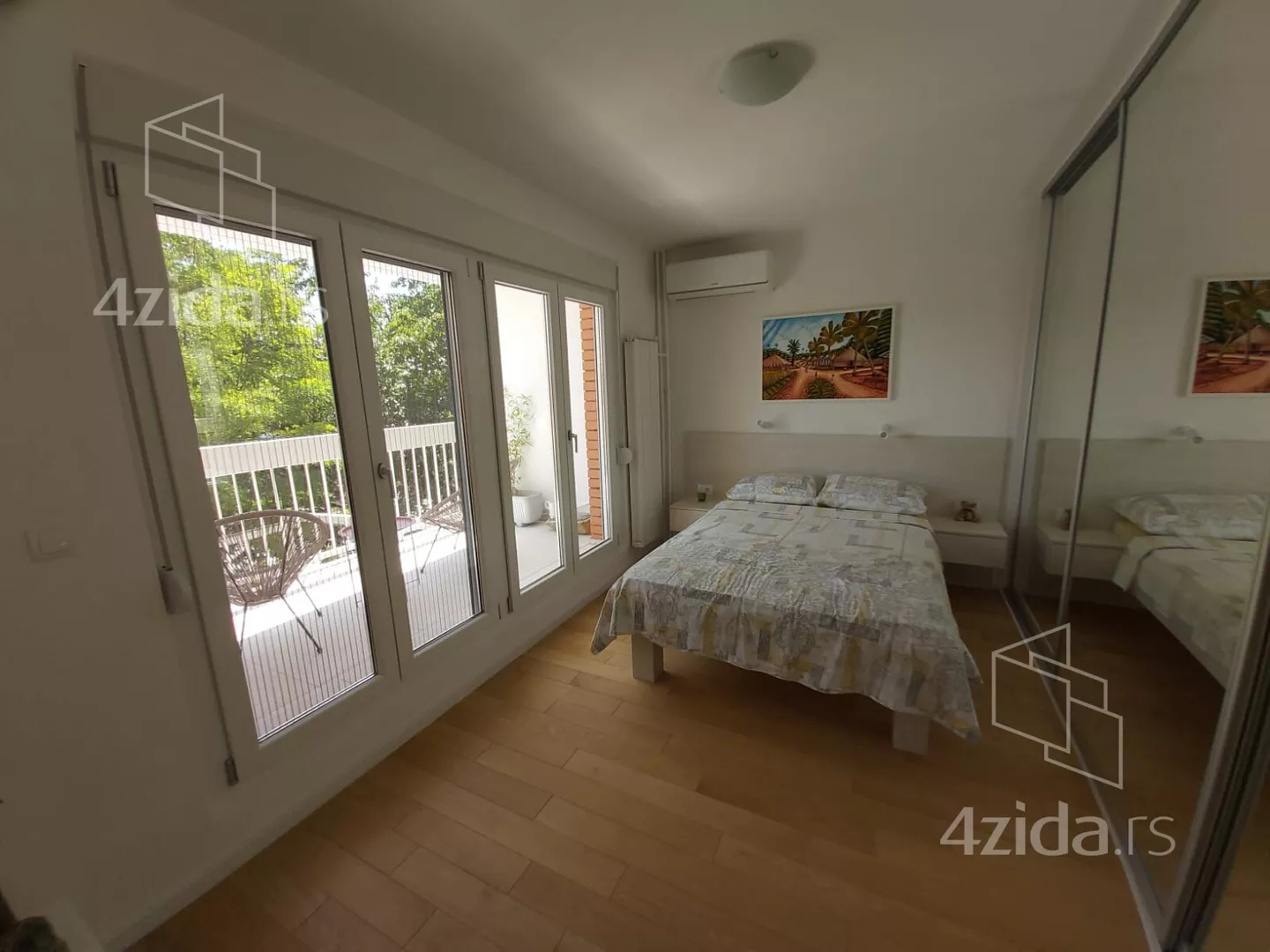 Petosoban stan | 4zida