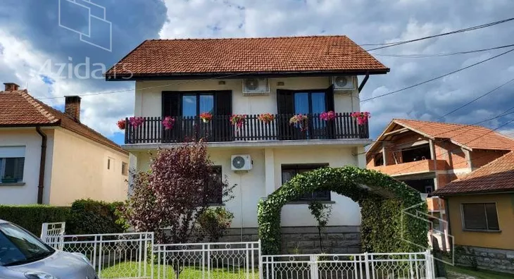 Kuća | 4zida