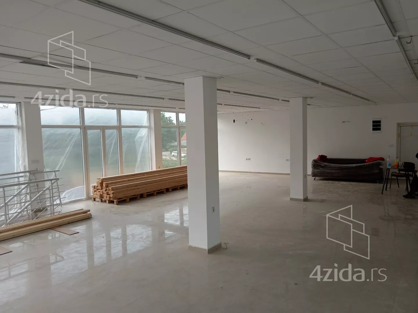 Poslovni prostor | 4zida