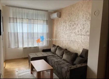 Crveni Krst Vračar | 4zida.rs