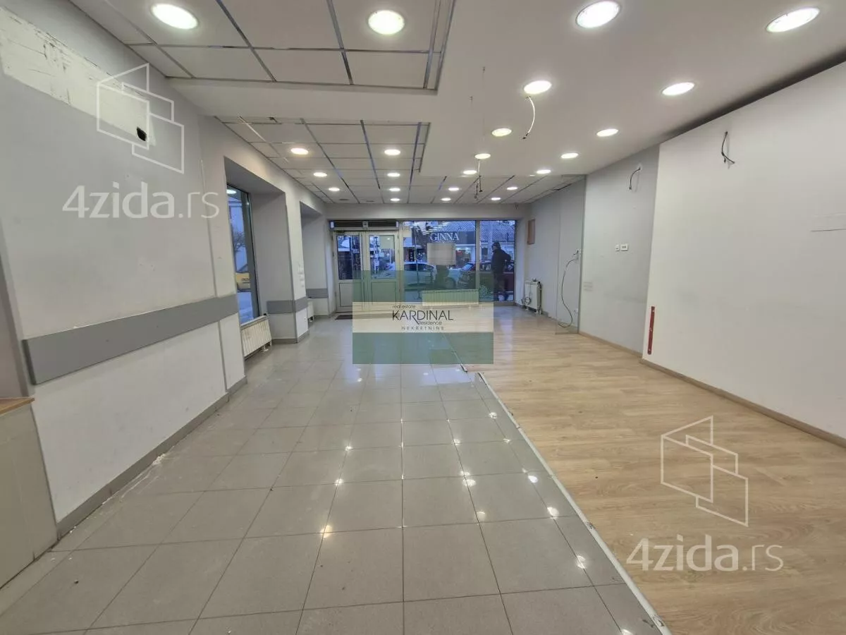 Poslovni prostor | 4zida