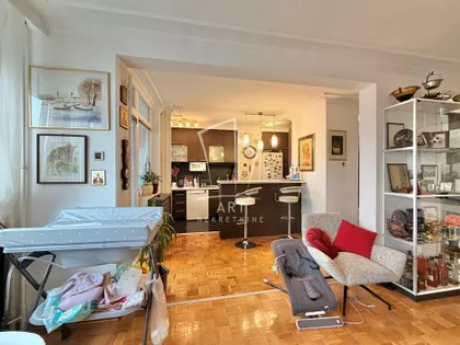 Mike Alasa | 4zida.rs