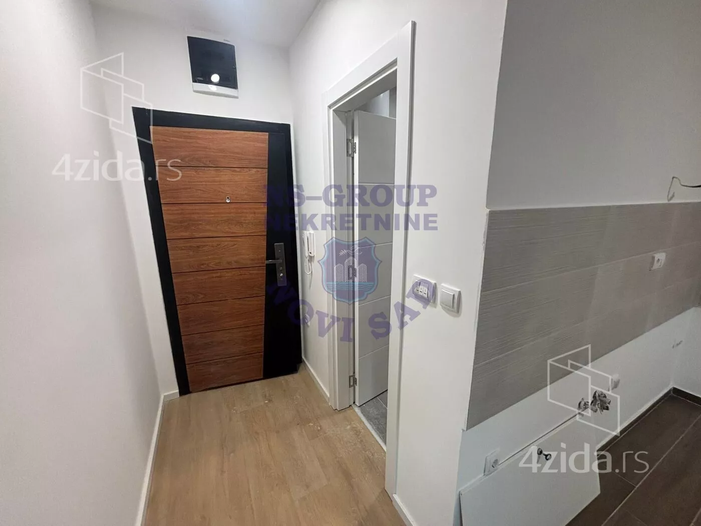 Petosoban stan | 4zida