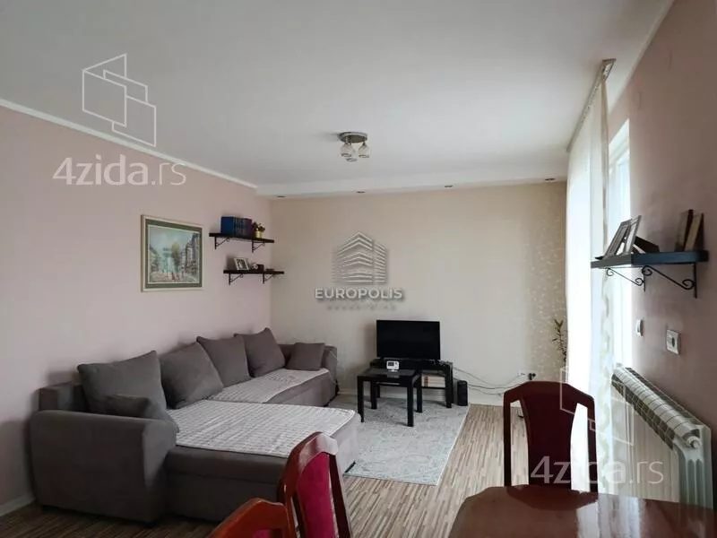 5-etažna kuća | 4zida