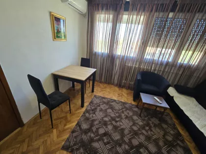 Marije Bursać | 4zida.rs