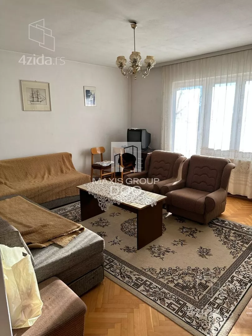 Četvoroiposoban stan | 4zida